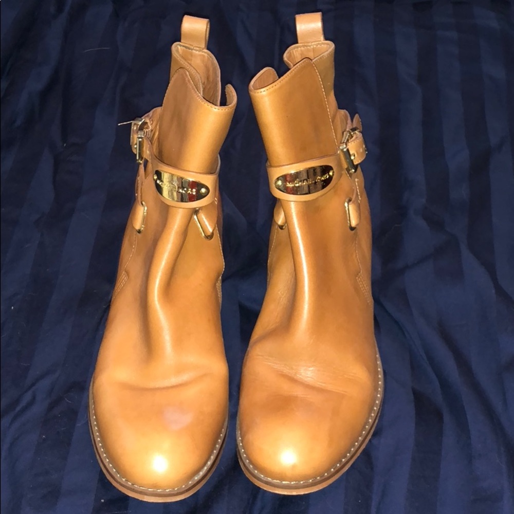 Michael Kors light brown boots